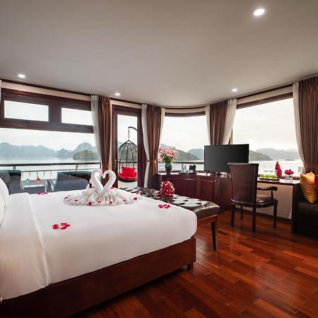 Dora Cruise By Hag Hotell Ha Long Exteriör bild
