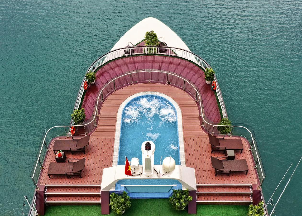 Dora Cruise By Hag Hotell Ha Long Exteriör bild