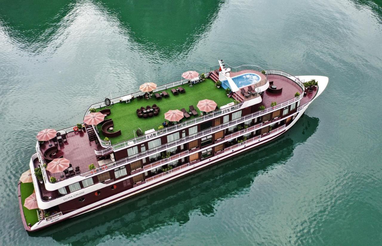 Dora Cruise By Hag Hotell Ha Long Exteriör bild